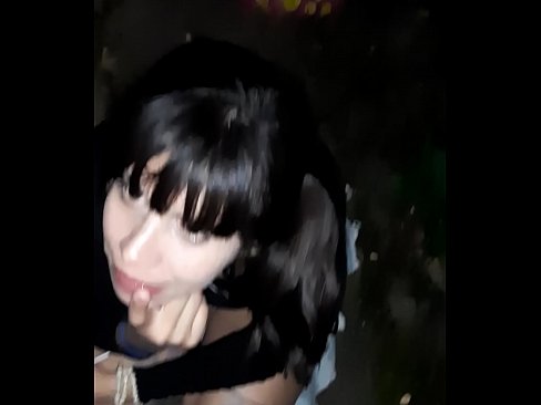 ❤️ Auf der Straße geschwollenen Penis im Austausch für Süßigkeiten ️❌ Quality porn bei uns ❌❤